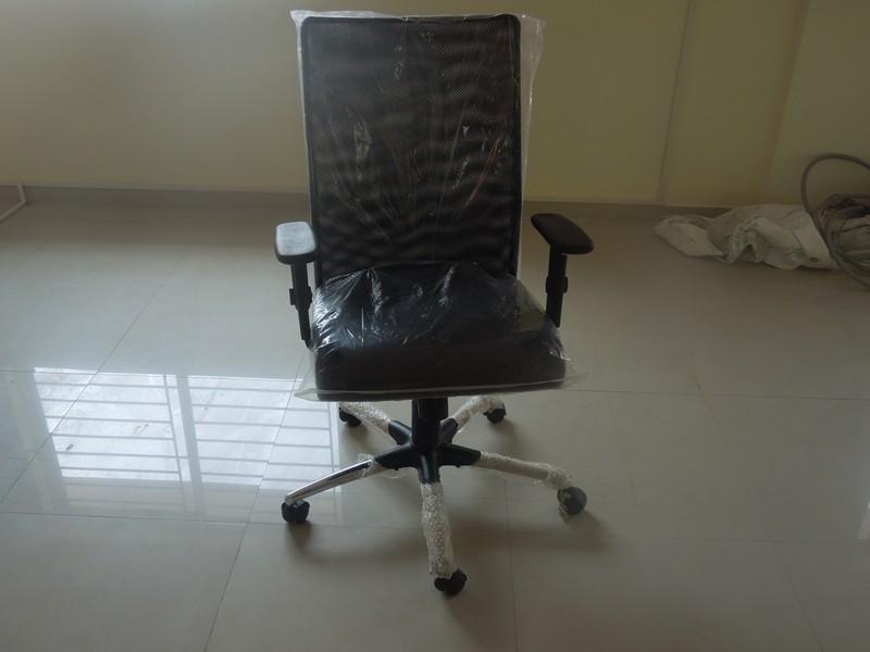 Office Table and Chairs in Bangalore